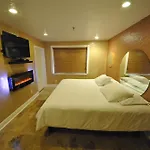Hyde Park Hotel